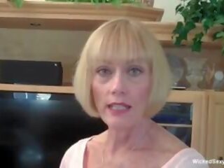 Gilf lives in her own sikiş movie world, mugt x rated clip 96 | xhamster