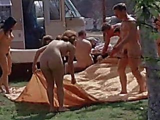 裸 人 在 該 picnic